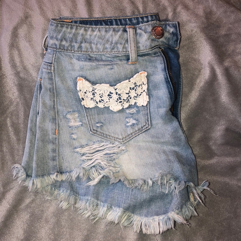 American eagle like new white lace denim short